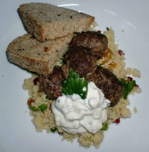 kjottboller-pa-tallerken